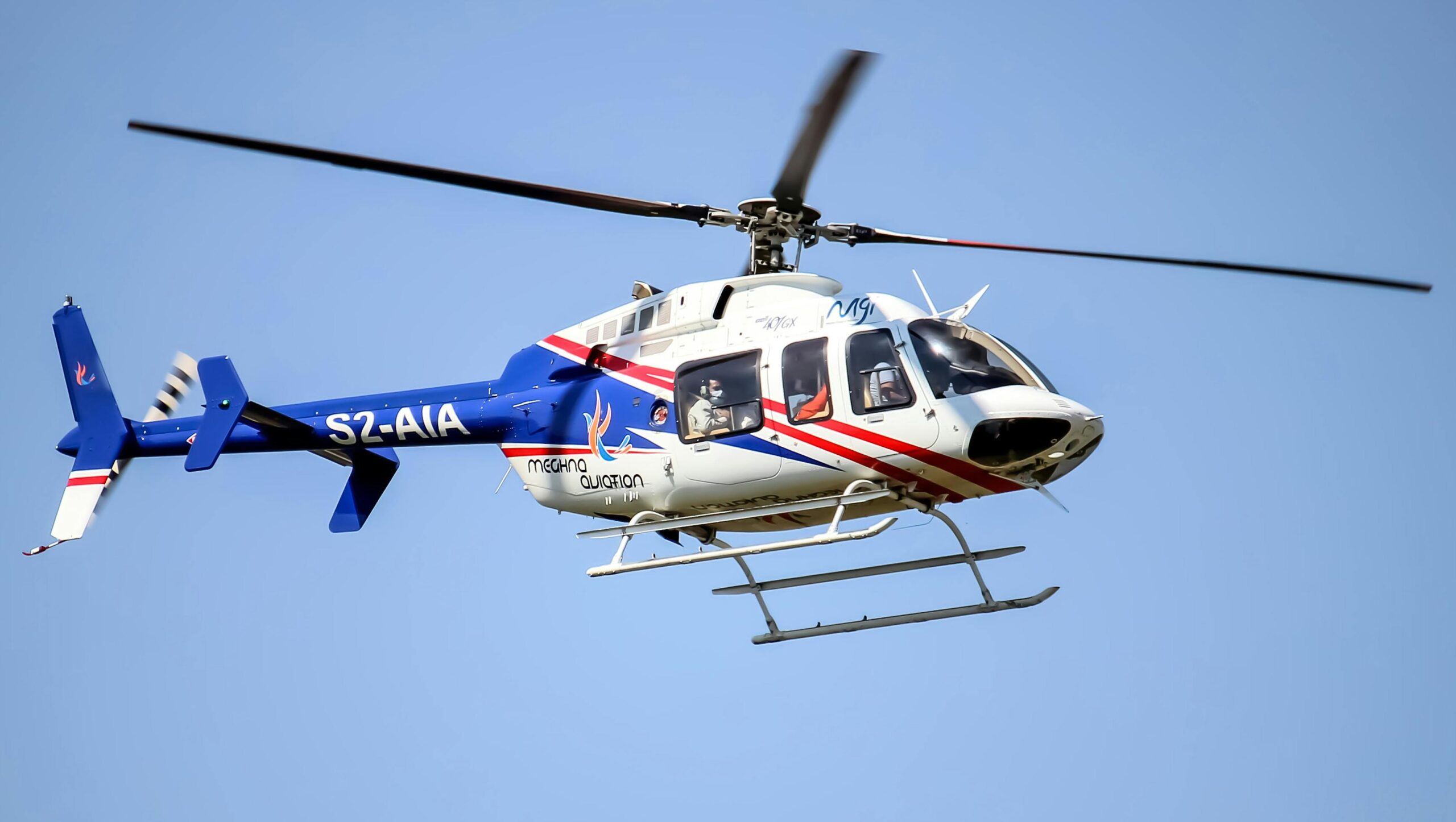 UP में निजी हेलीकॉप्टर किसके पास है?